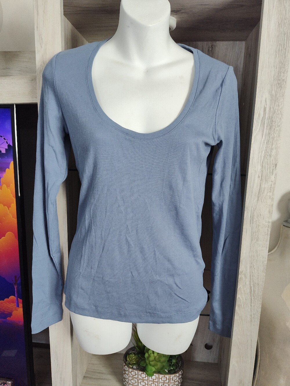 Club Monaco Women’s Scoop Neck Long Sleeve Top - Dusty Blue S/P